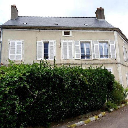 L'Escalier Des Reves Bed & Breakfast Saint-Sauveur-en-Puisaye Ngoại thất bức ảnh