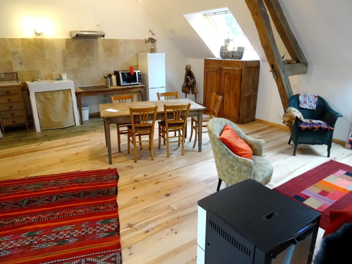 L'Escalier Des Reves Bed & Breakfast Saint-Sauveur-en-Puisaye Ngoại thất bức ảnh