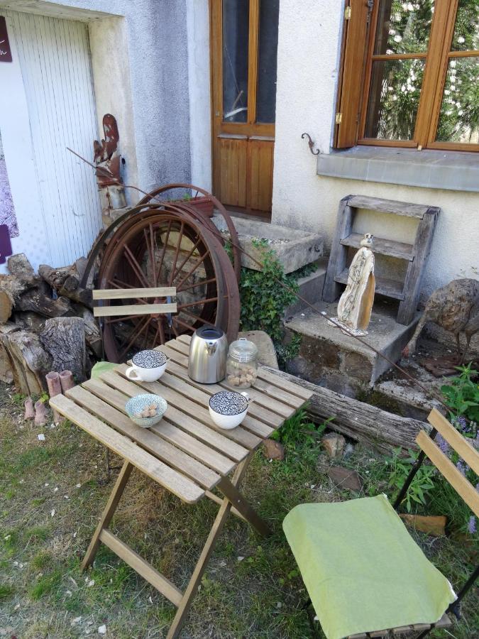 L'Escalier Des Reves Bed & Breakfast Saint-Sauveur-en-Puisaye Ngoại thất bức ảnh